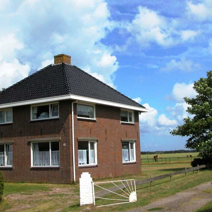 gruppenhaus-niederlande-insel ameland-haus-anja-1-aussenansicht-bild-1.JPG (1)